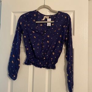Sky and sparrow navy base top in XS. Never been worn
